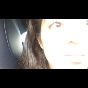 Meet your Posher, Dana